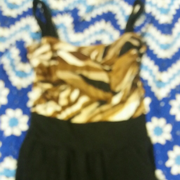 Dress - Picture 2 of 4